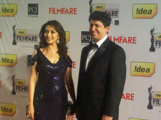 Madhuri-Dixit-At-Filmfare-Awards-2013