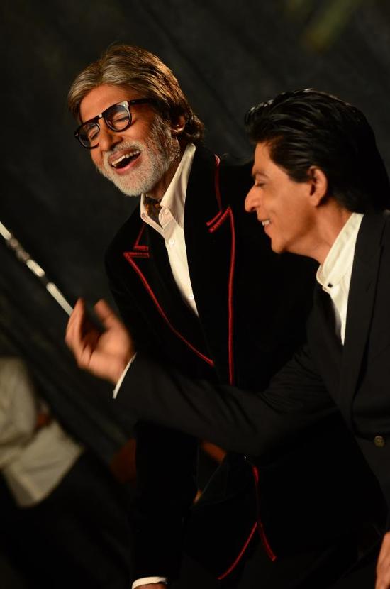 Shahrukh-Khan-Amitabh-Bachchan-Filmfare-100-Year-Of-Cinema-Shoot-Pic